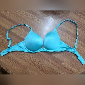 Victoria's Secret Pushup Bra 34B